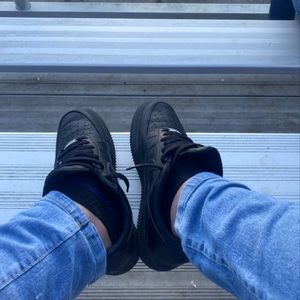 Meet your Posher, Edin leonardo